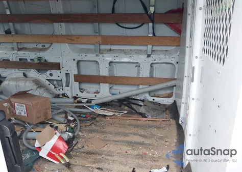 2015 Ford Transit-250 z USA, uszkodzony, nr VIN 1FTNR1ZM6FKB02844